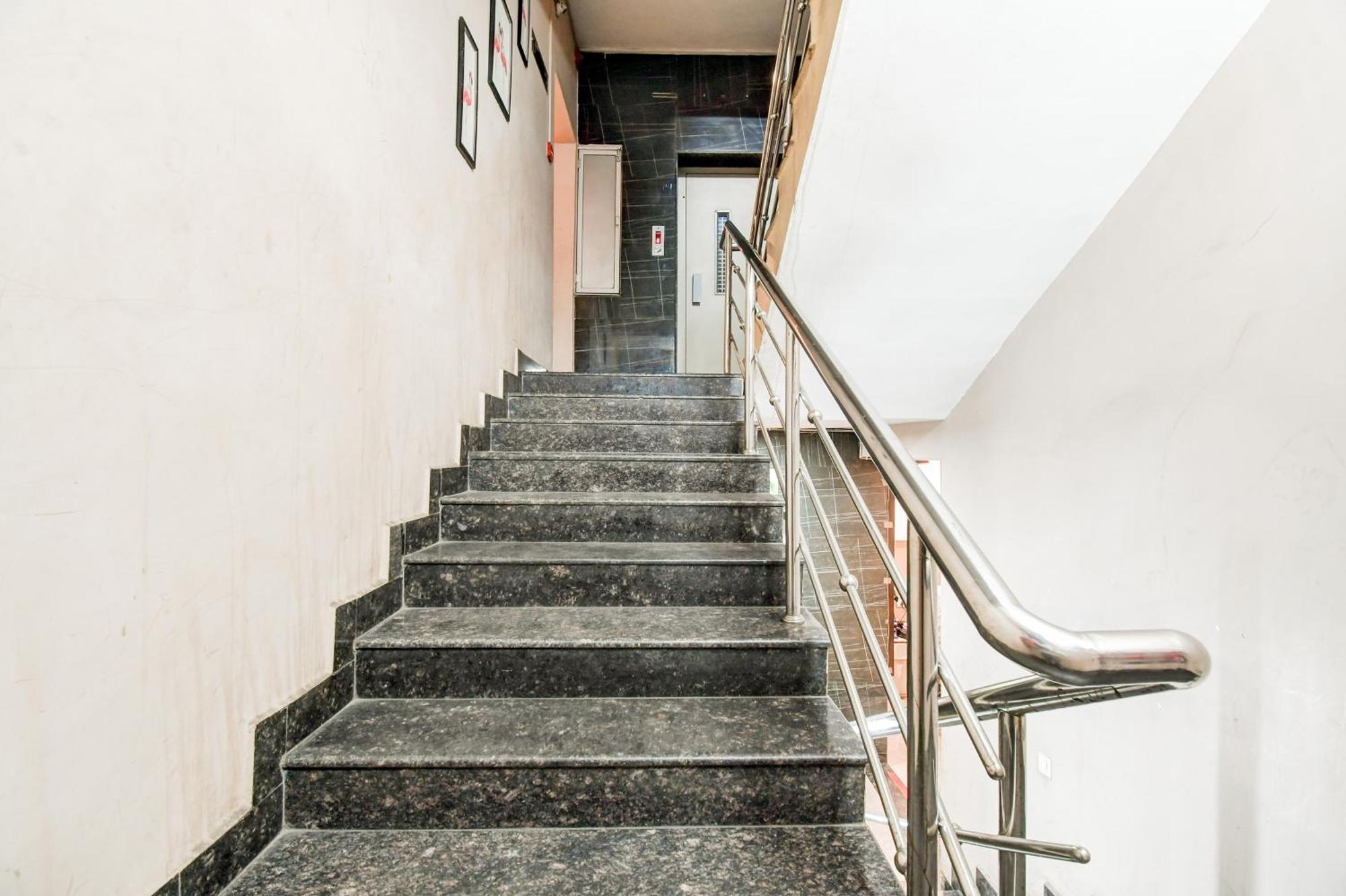 Super Hotel O Raipur City Center Formerly Hotel Edge Zewnętrze zdjęcie